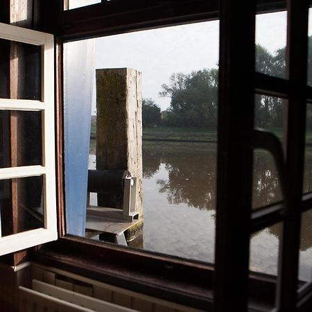 Boat Hotel De Barge Brugge Eksteriør bilde