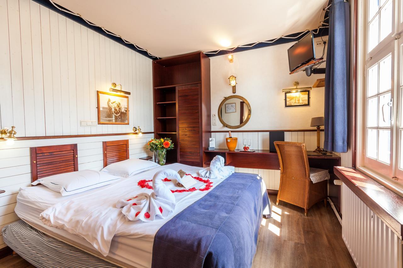Boat Hotel De Barge Brugge Eksteriør bilde